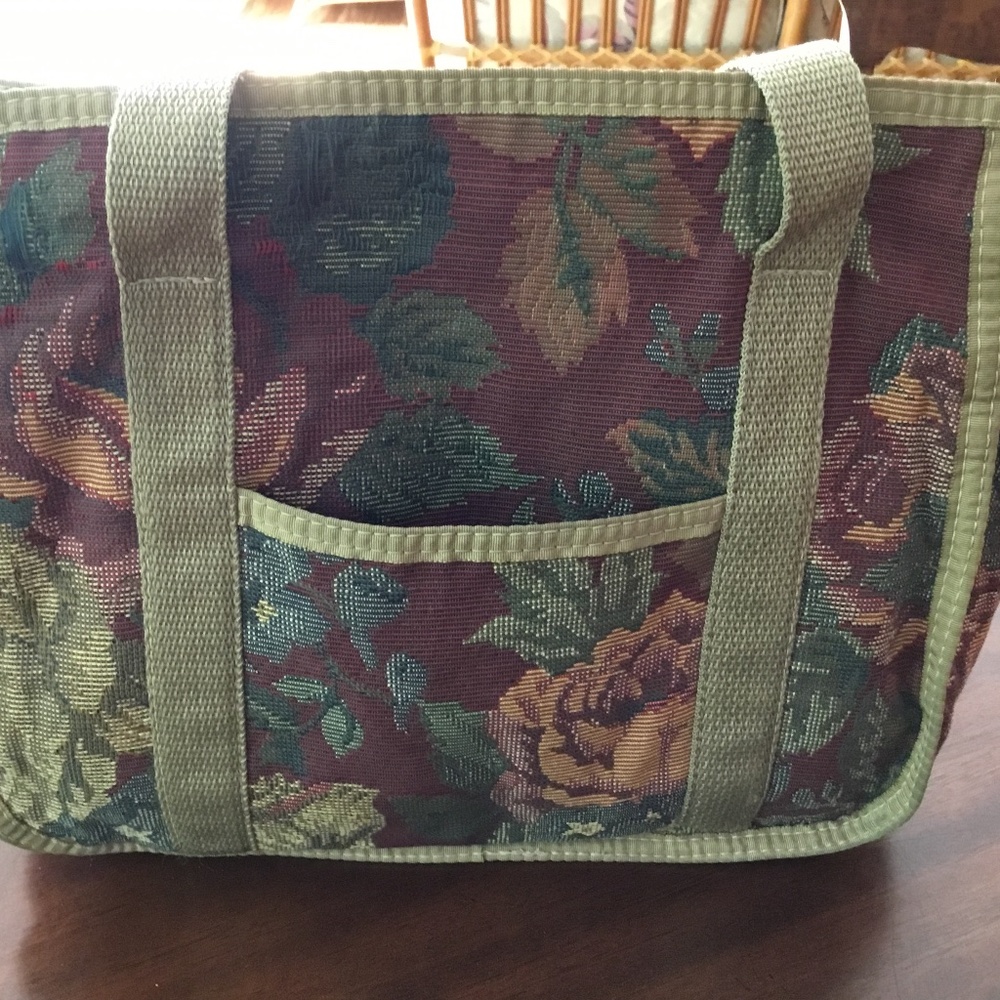 Tapastery Purse